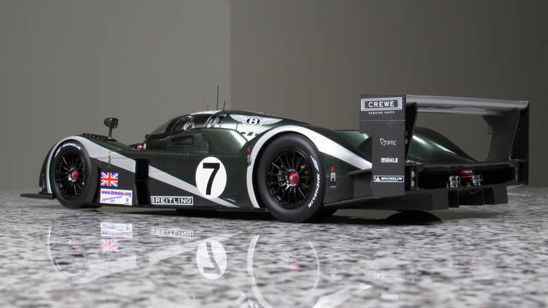 Illustration for article titled Bentley Speed 8